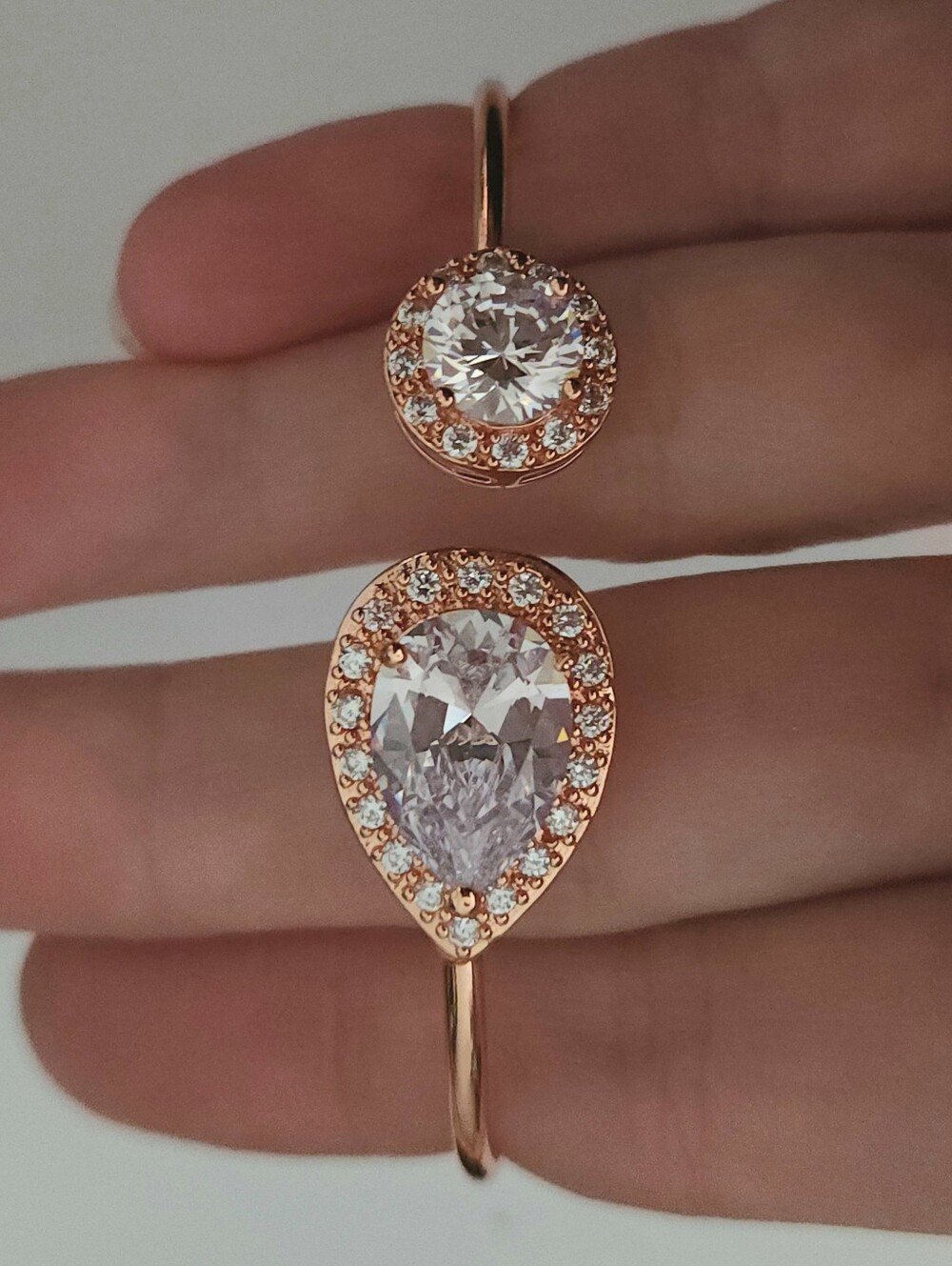 Rose Gold Teardrop & Round Halo Bracelet